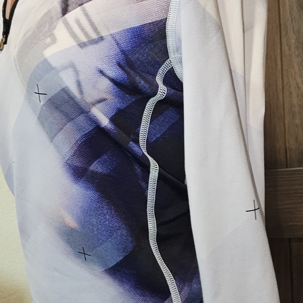 Bogner Fire + Ice Quarter Zip Performance Top – Abstract Print